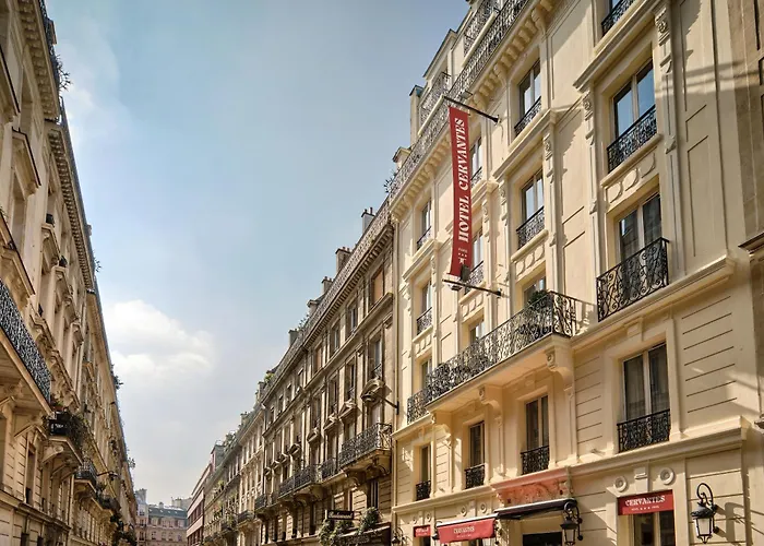 Hotel Cervantes by Happyculture